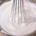 Make the final dough for the chiffon cake Foam the meringue