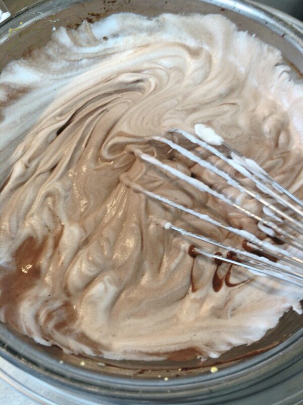 Chocolate chiffon cake second meringue